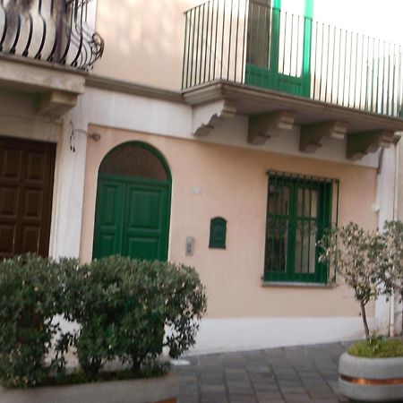 Centrostoricolipari Villa Buitenkant foto