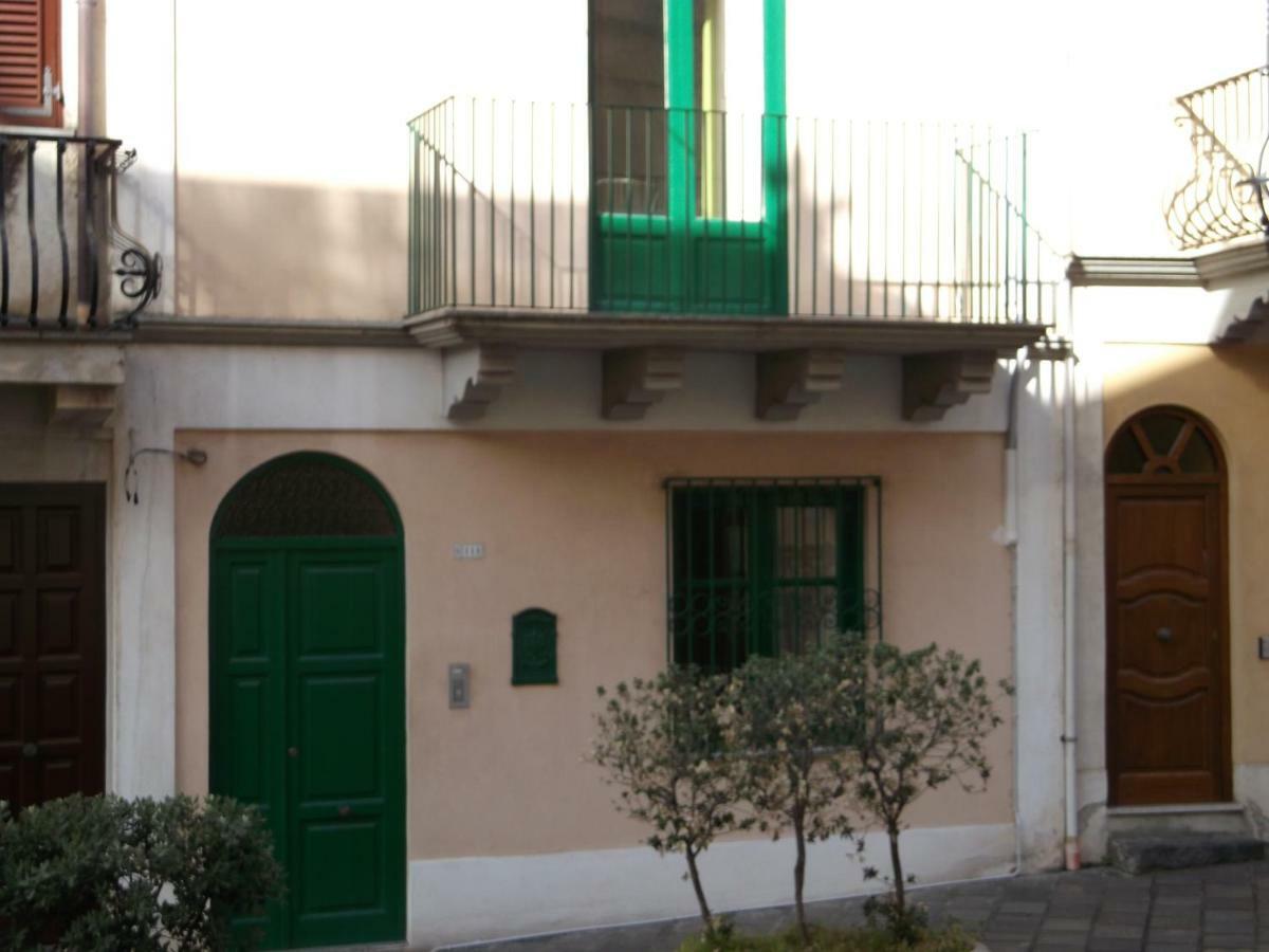 Centrostoricolipari Villa Buitenkant foto